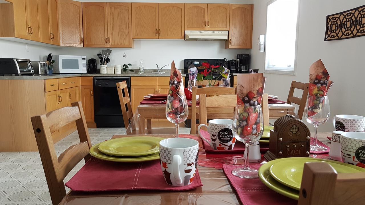 Preferred Rooms By Crestview Guest House Chapleau Luaran gambar
